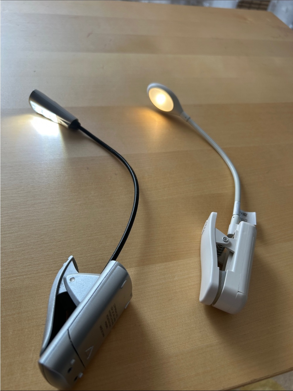 USB Clip-On LED Reading Light – White and Silver
